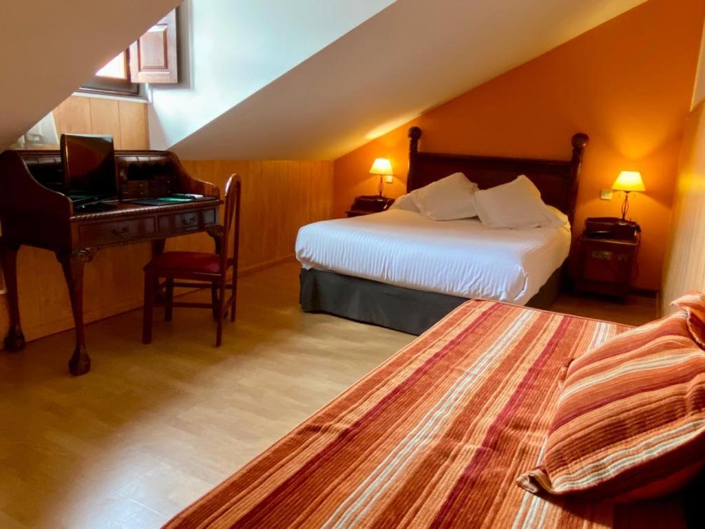 El Tejo De Comillas Chambre photo