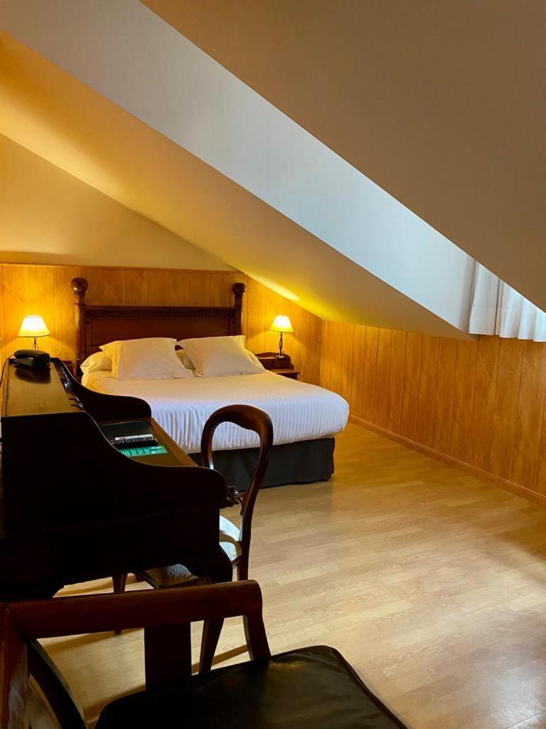 El Tejo De Comillas Chambre photo